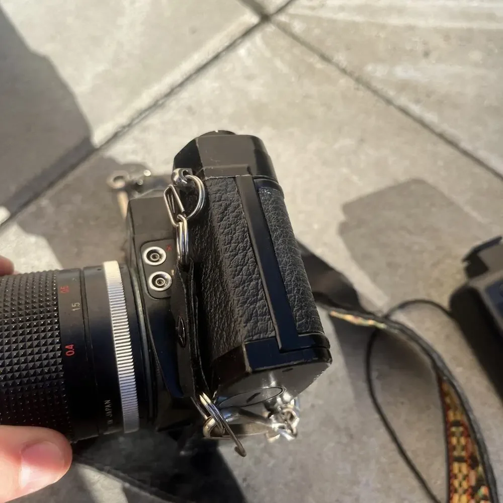 VTG Nice Metal Body Chinon SLR Metal Body Camera 50MM Lens Tested Clean
